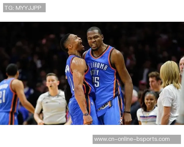 2016年西部决赛第六场勇士与雷霆的激烈对决回顾与精彩瞬间分析